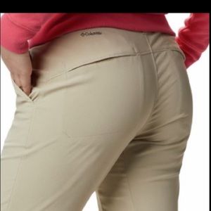 Columbia 14 Saturday Trail Pants cropped stretch 18” Capri beige nylon quick dry